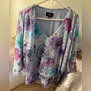 MSK Blouse blue with flowers and a little reinstone detail nice for a party